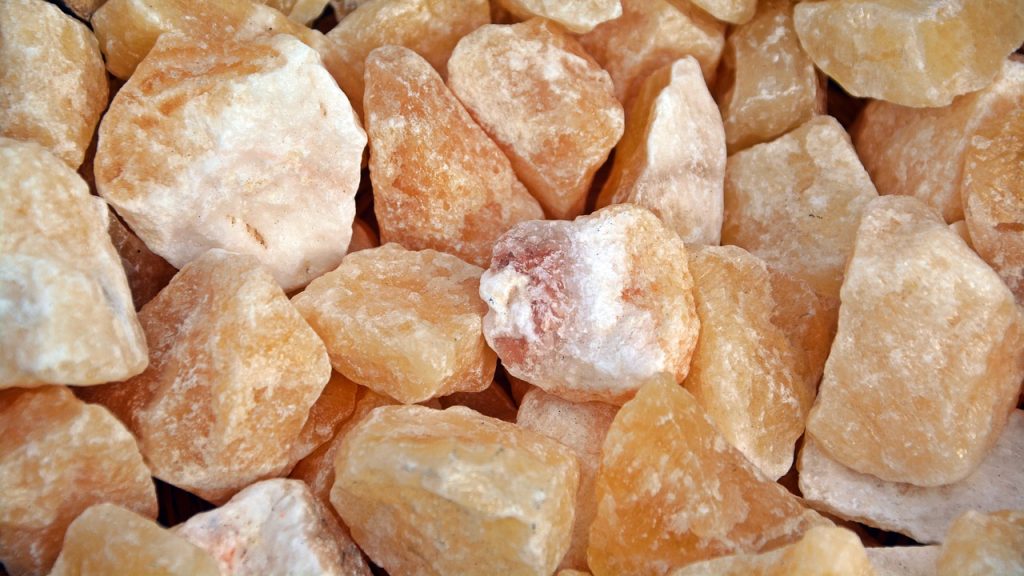 honey calcite, healing stone, gemstone